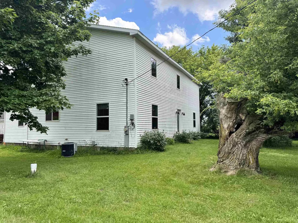 8611 S Wise Road Coe Township MI 48883