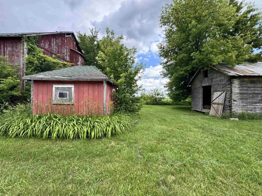 8611 S Wise Road Coe Township MI 48883