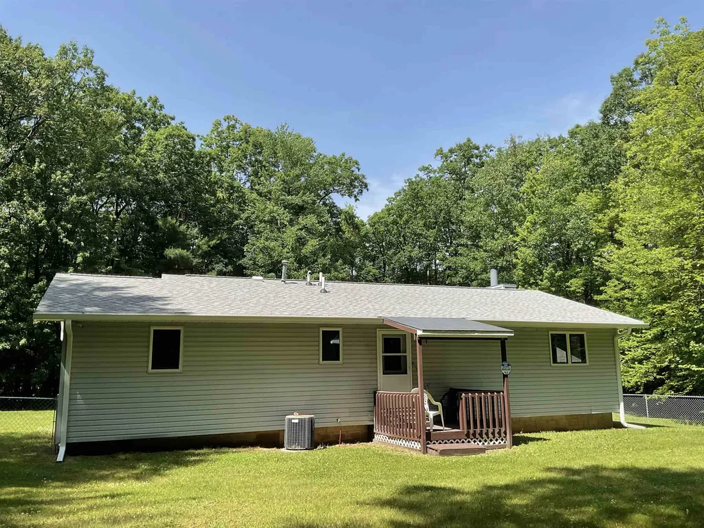 3300 E Arnold Lake Road Hayes Township MI 48625