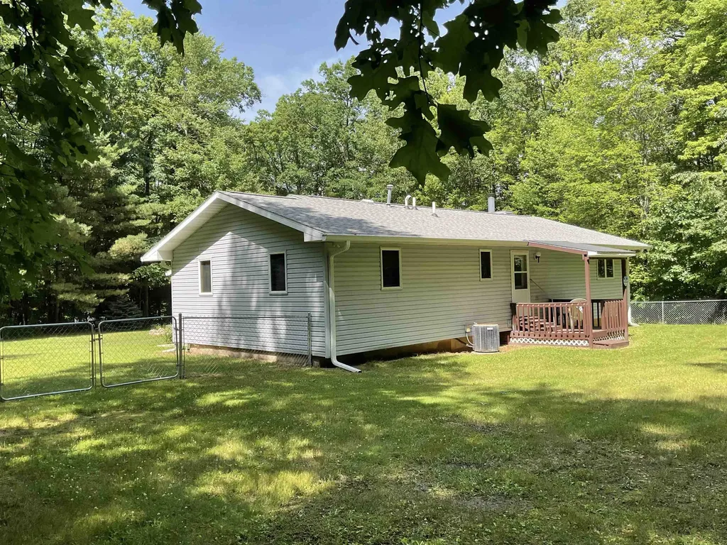 3300 E Arnold Lake Road Hayes Township MI 48625