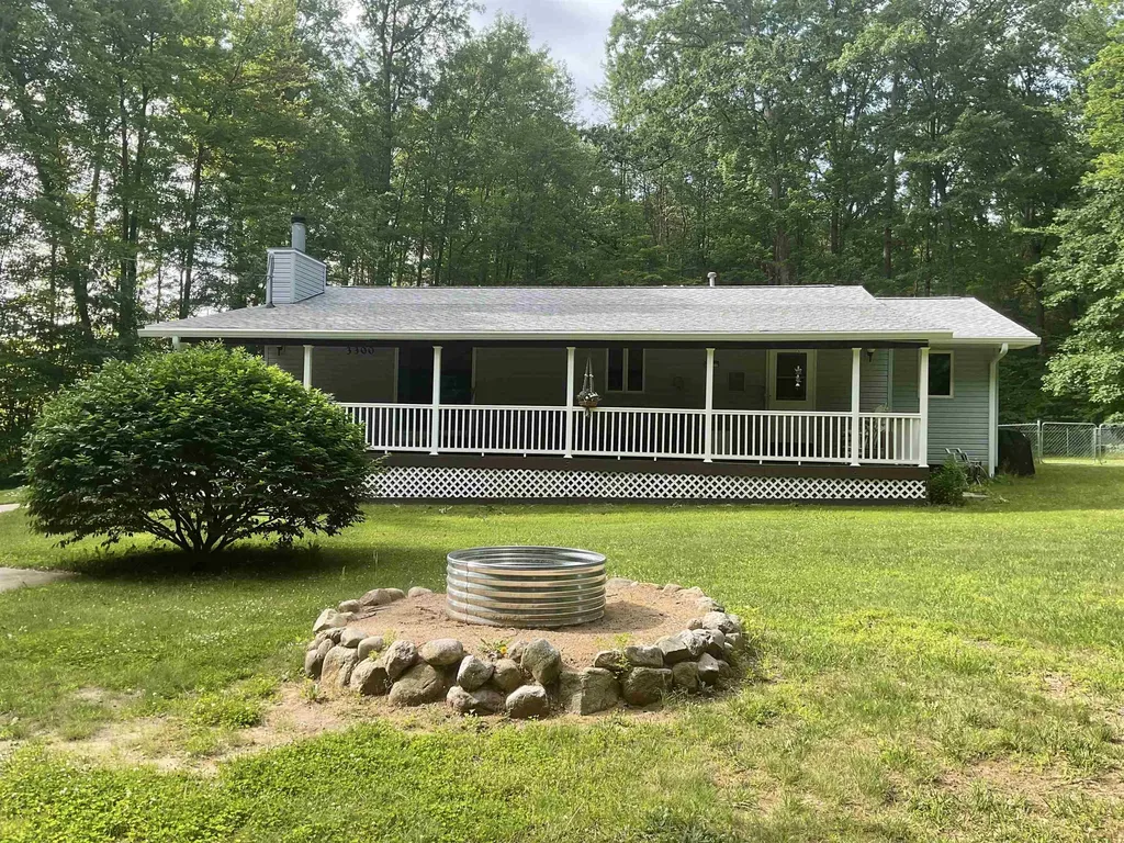 3300 E Arnold Lake Road Hayes Township MI 48625