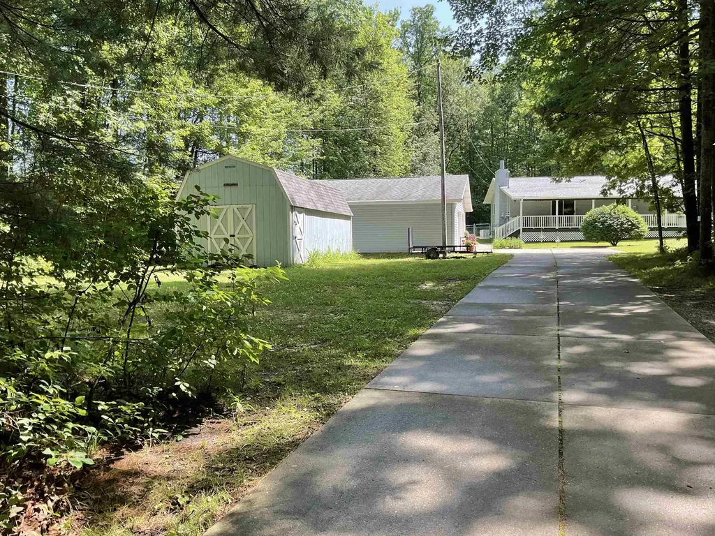 3300 E Arnold Lake Road Hayes Township MI 48625