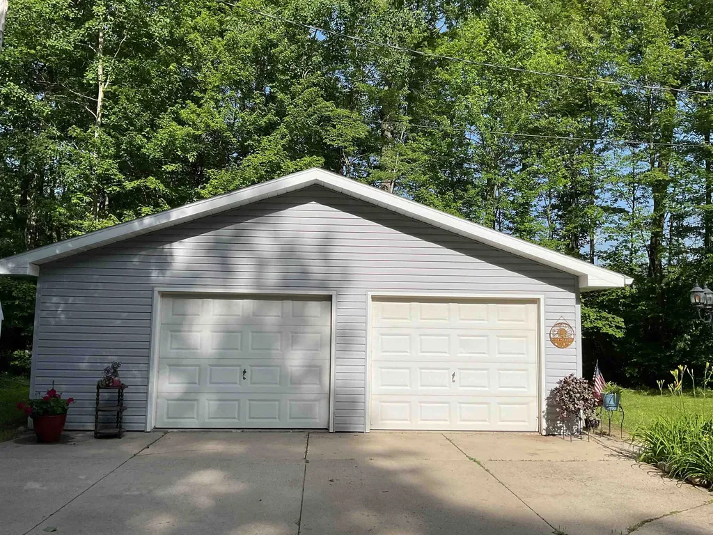 3300 E Arnold Lake Road Hayes Township MI 48625