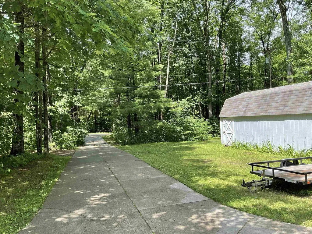 3300 E Arnold Lake Road Hayes Township MI 48625