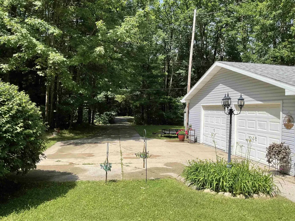 3300 E Arnold Lake Road Hayes Township MI 48625