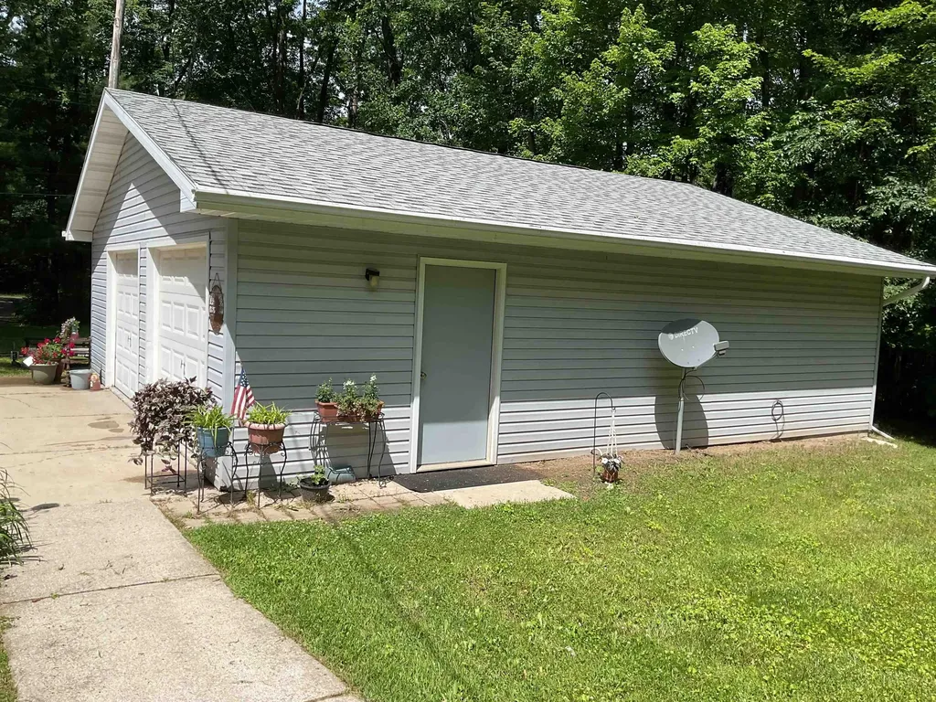 3300 E Arnold Lake Road Hayes Township MI 48625
