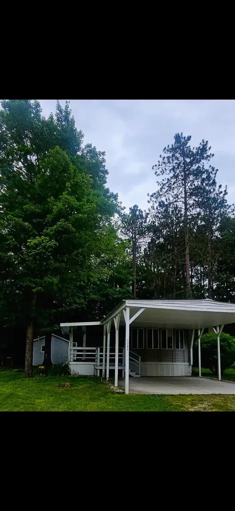 1284 Channel Way Secord Township MI 48624