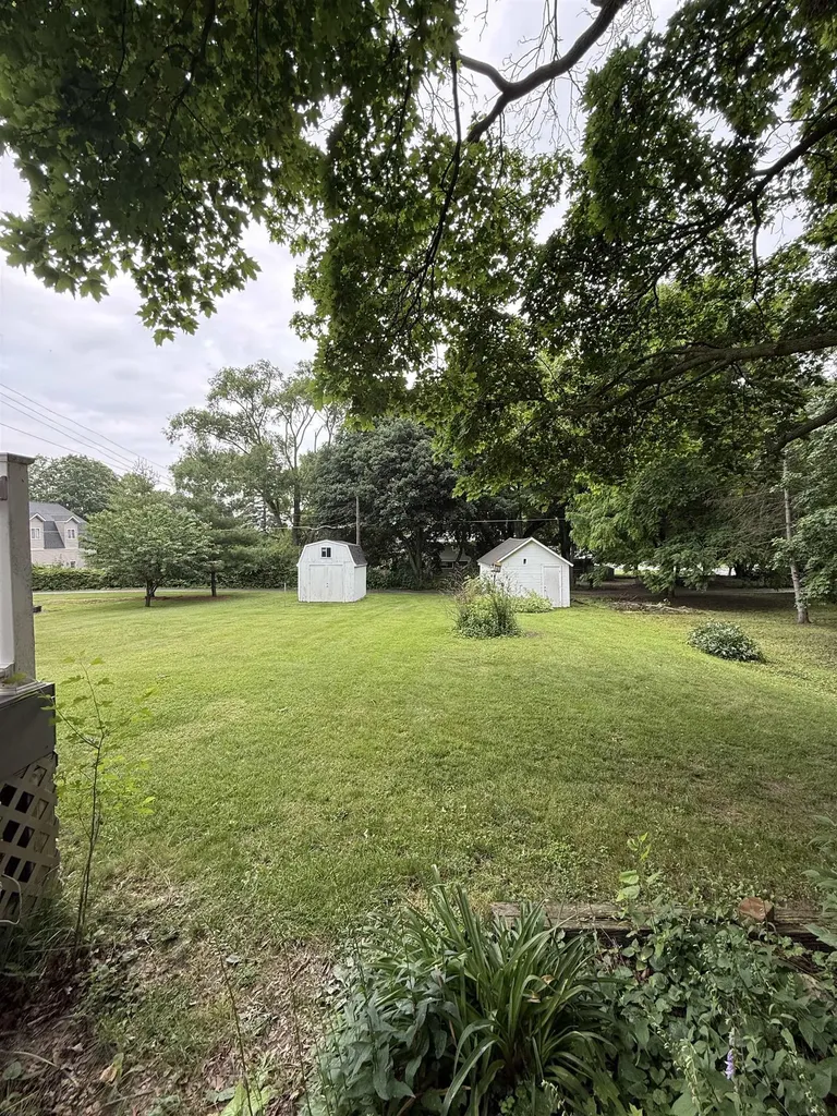 414 N Maple Street Ithaca City MI 48847