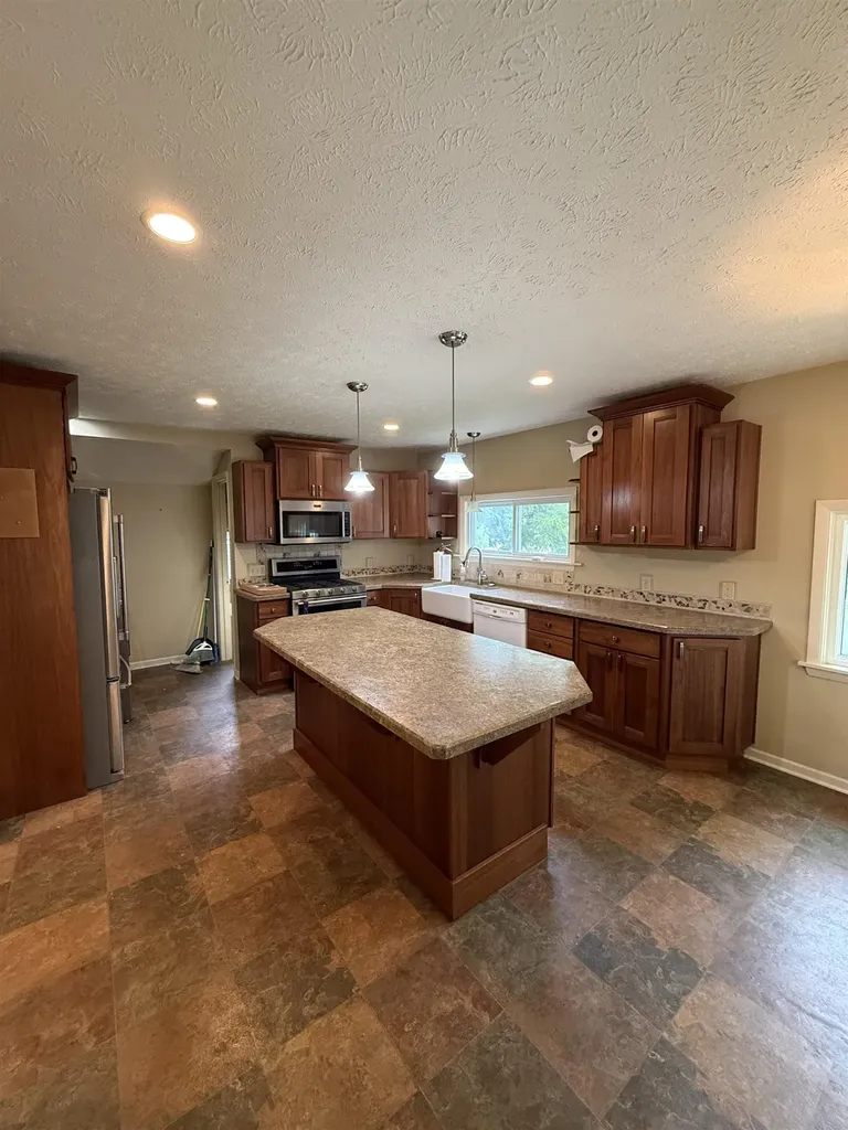 414 N Maple Street Ithaca City MI 48847