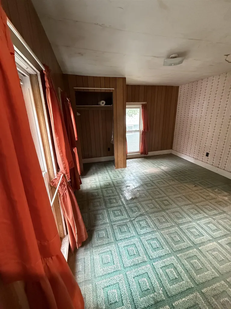 414 N Maple Street Ithaca City MI 48847
