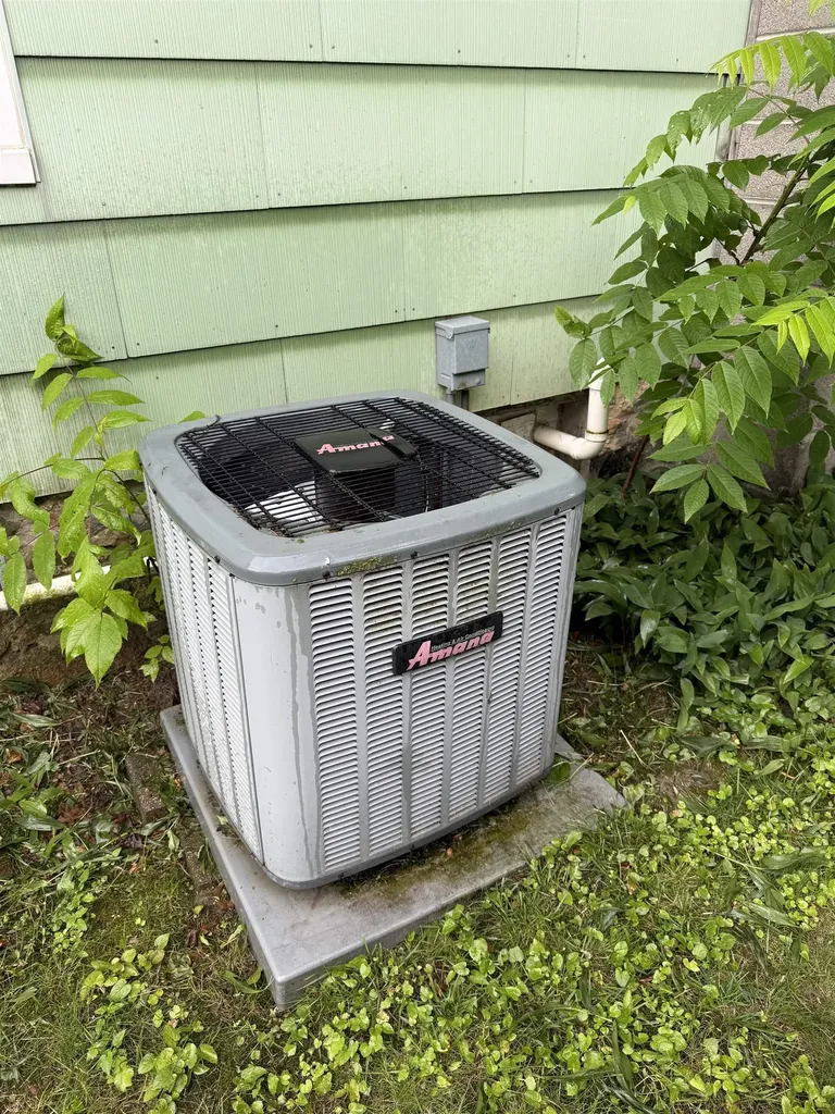 414 N Maple Street Ithaca City MI 48847