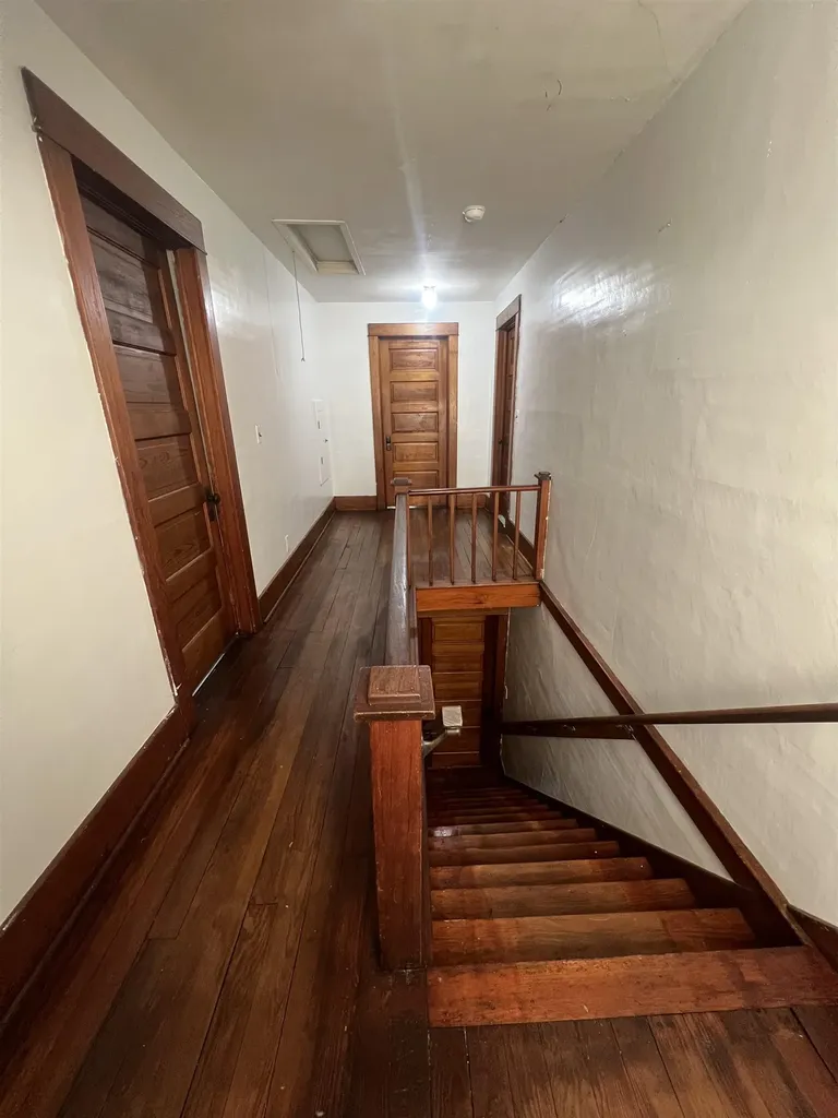 153 Allen Avenue Alma City MI 48801