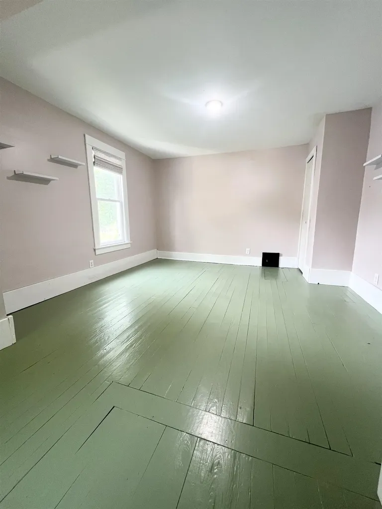 153 Allen Avenue Alma City MI 48801