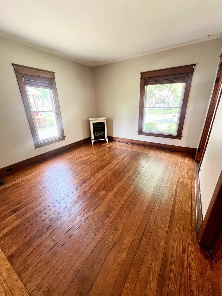153 Allen Avenue Alma City MI 48801