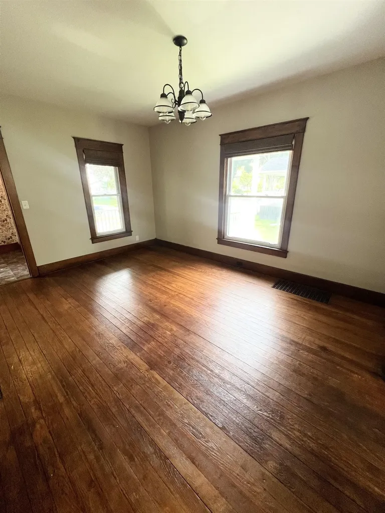 153 Allen Avenue Alma City MI 48801