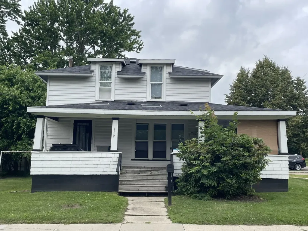 125 Cedar Avenue Alma City MI 48801