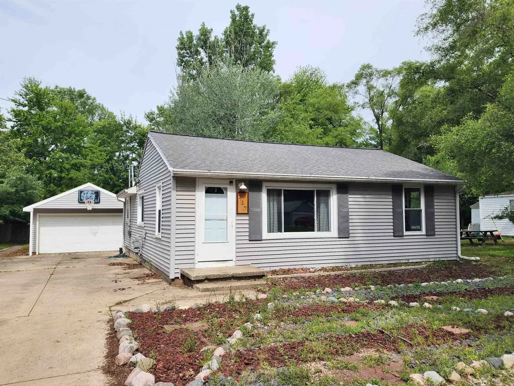 317 Longview Drive Midland City MI 48642