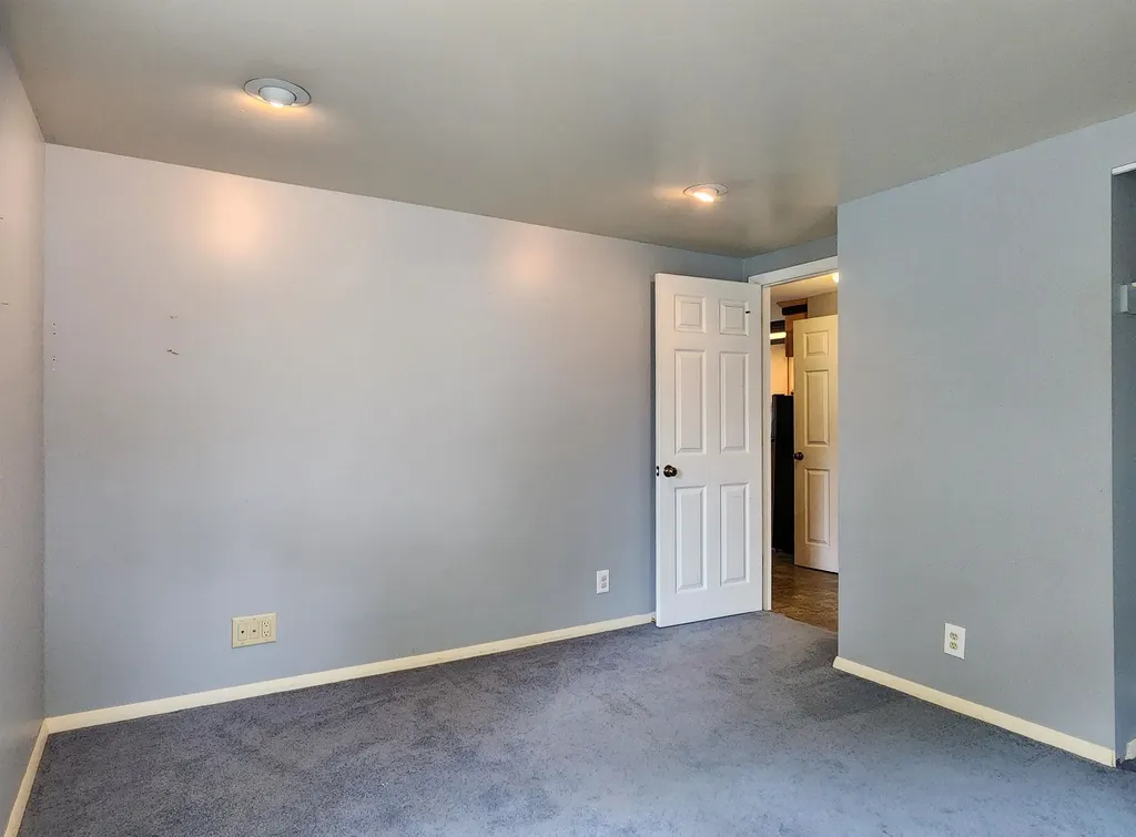 317 Longview Drive Midland City MI 48642