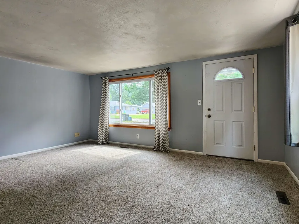 317 Longview Drive Midland City MI 48642