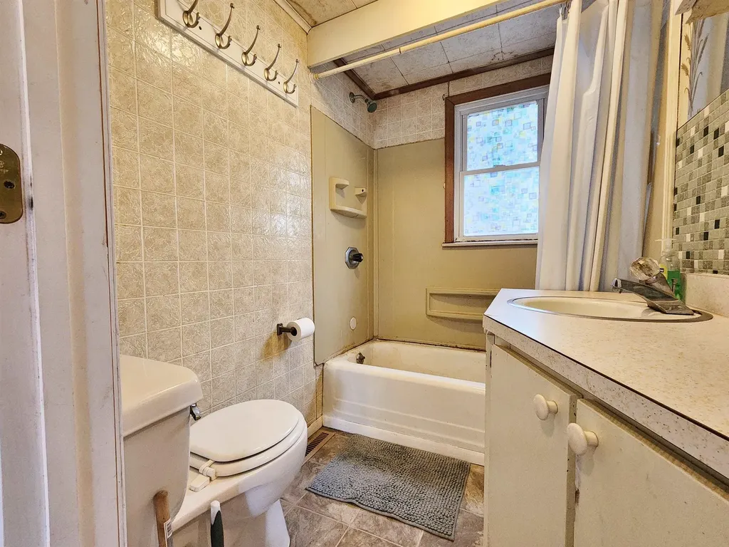 317 Longview Drive Midland City MI 48642
