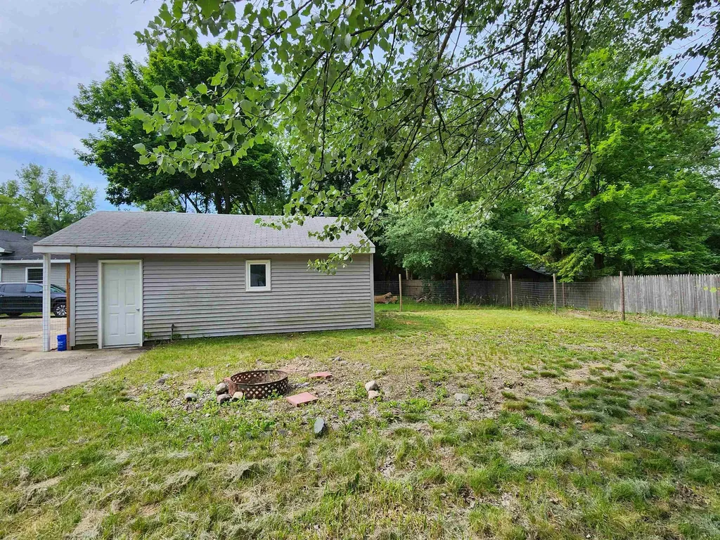 317 Longview Drive Midland City MI 48642