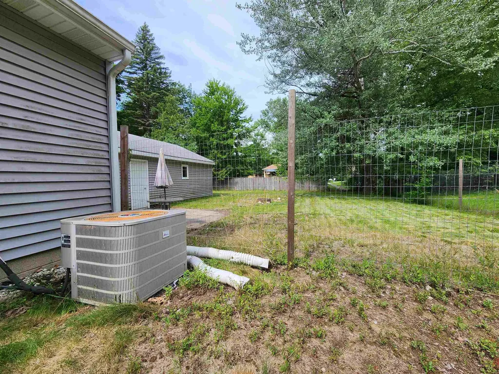 317 Longview Drive Midland City MI 48642