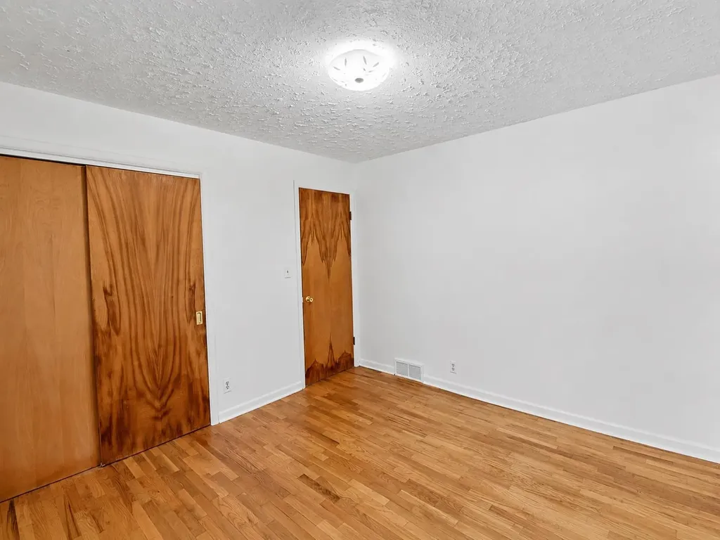 1817 Stockman Mt. Pleasant City MI 48858