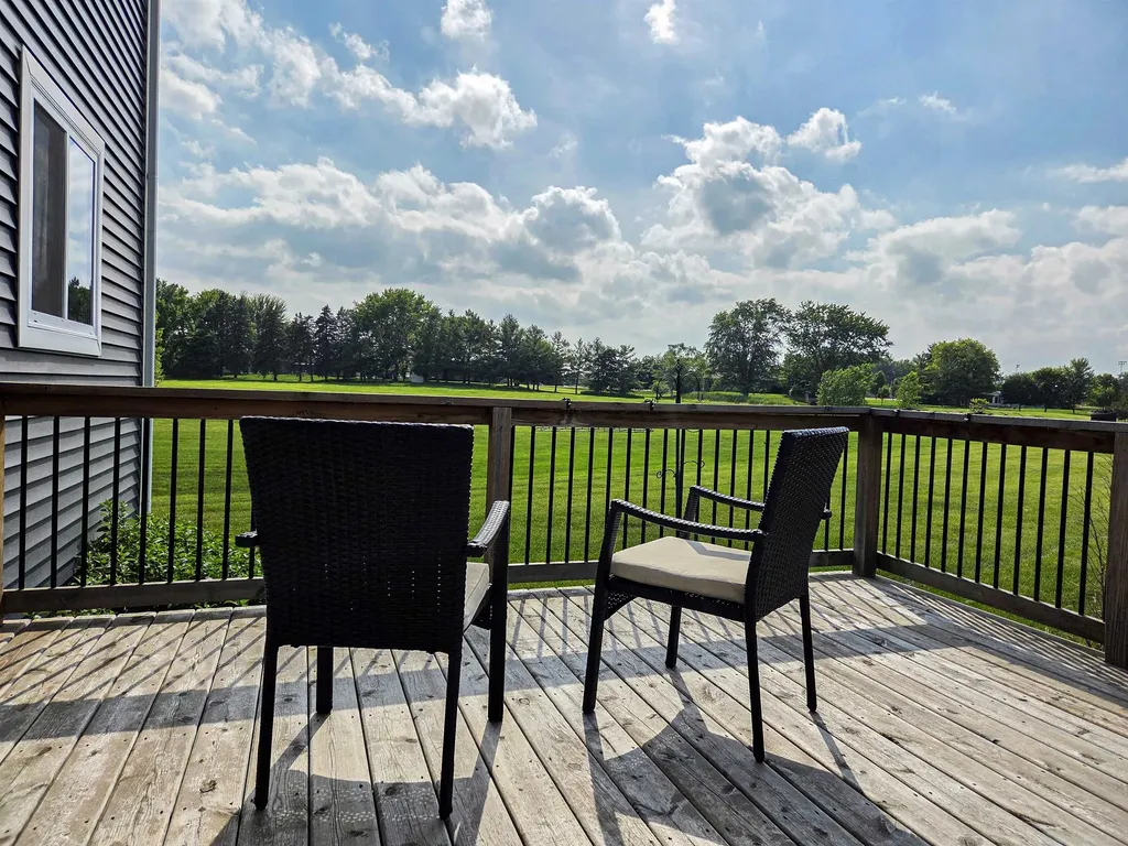2275 Sandstone Drive Union Charter Township MI 48858