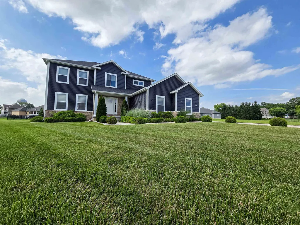 2275 Sandstone Drive Union Charter Township MI 48858