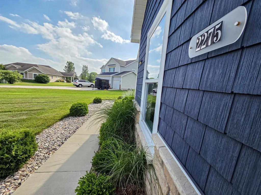 2275 Sandstone Drive Union Charter Township MI 48858