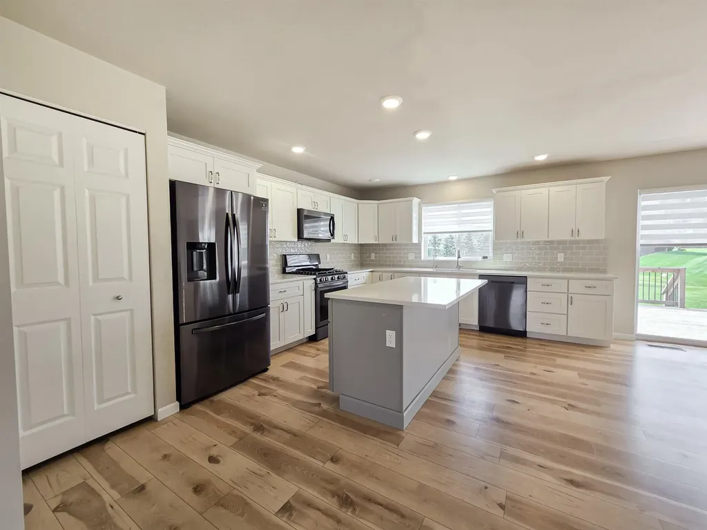 2275 Sandstone Drive Union Charter Township MI 48858