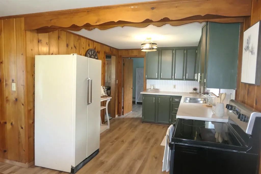 135 Riverside Drive Alma City MI 48801