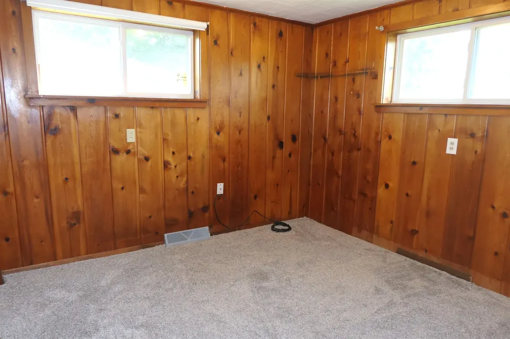 135 Riverside Drive Alma City MI 48801