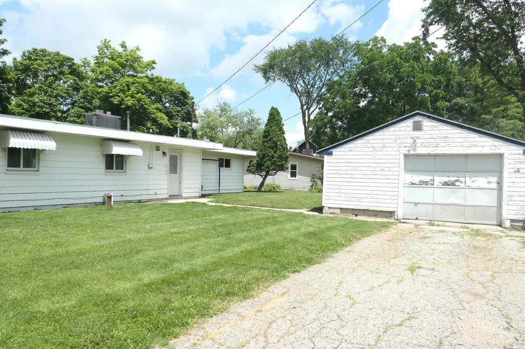 135 Riverside Drive Alma City MI 48801