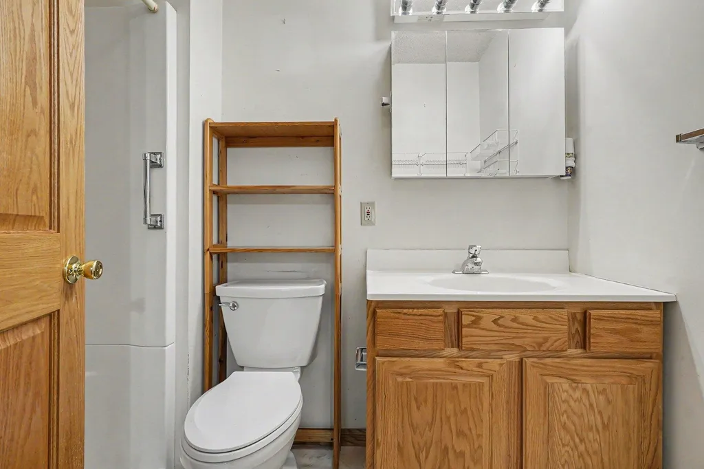 935 S Crawford Road Union Charter Township MI 48858