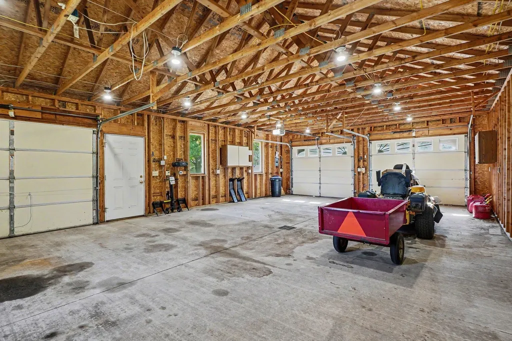 935 S Crawford Road Union Charter Township MI 48858