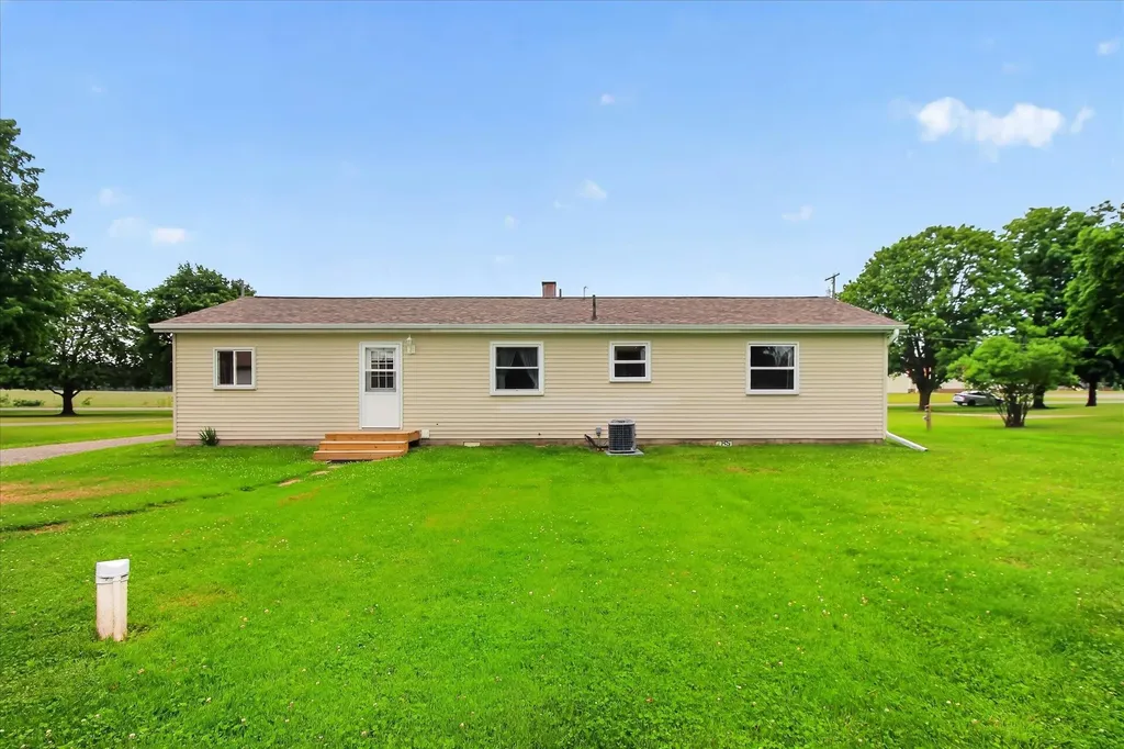 7898 E Broomfield Road Chippewa Township MI 48858