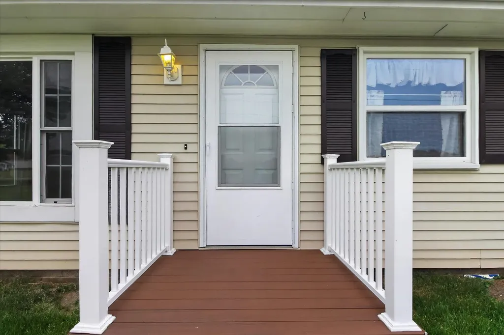 7898 E Broomfield Road Chippewa Township MI 48858
