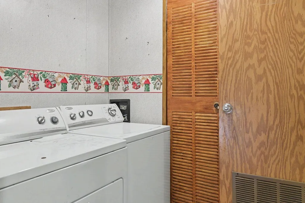 11572 NE Centralia Avenue Bear Lake Township MI 49646