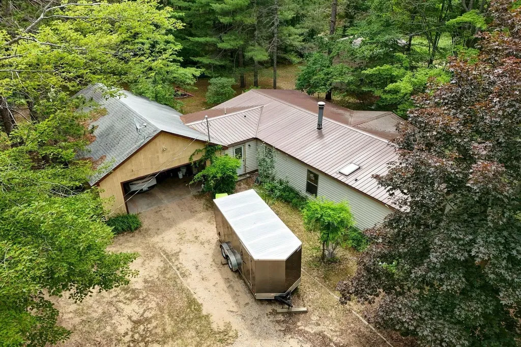 11572 NE Centralia Avenue Bear Lake Township MI 49646