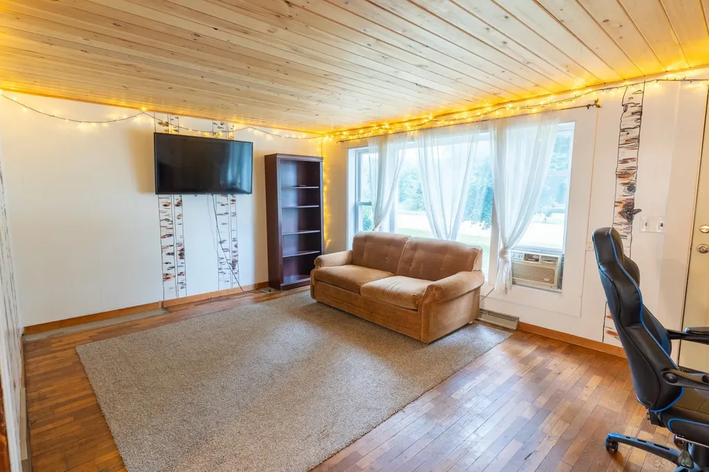 8196 Ludington Drive Garfield Township MI 48632