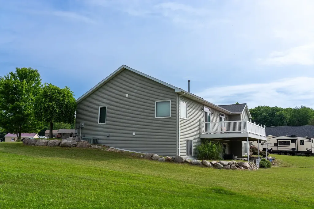 1081 Bundy Drive Broomfield Township MI 48893