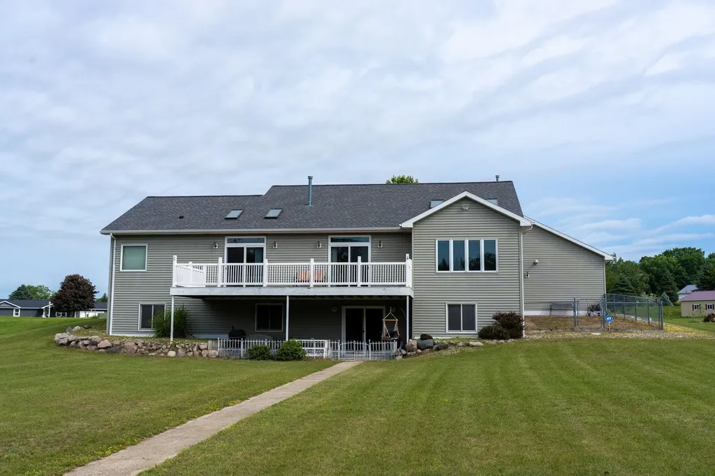 1081 Bundy Drive Broomfield Township MI 48893