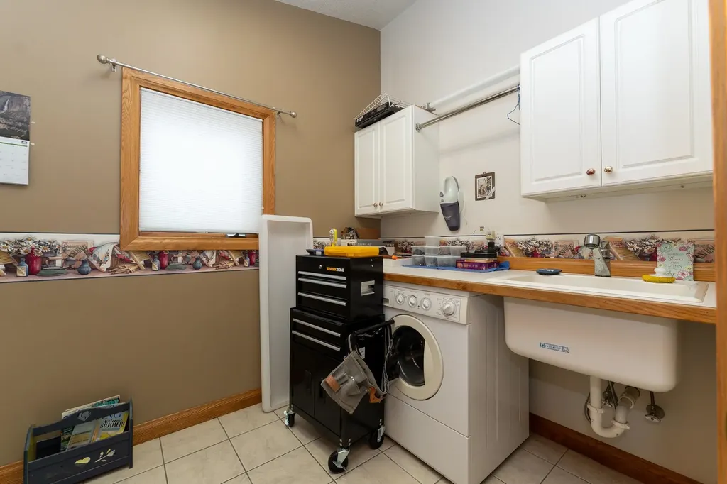 1081 Bundy Drive Broomfield Township MI 48893