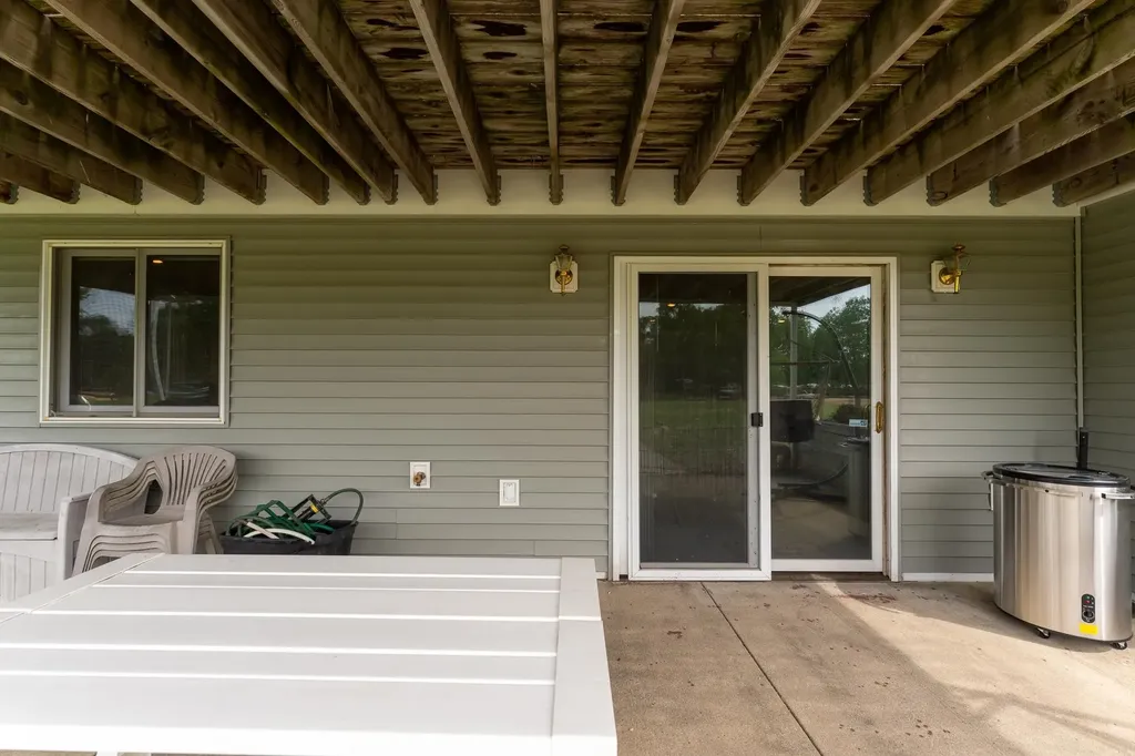 1081 Bundy Drive Broomfield Township MI 48893