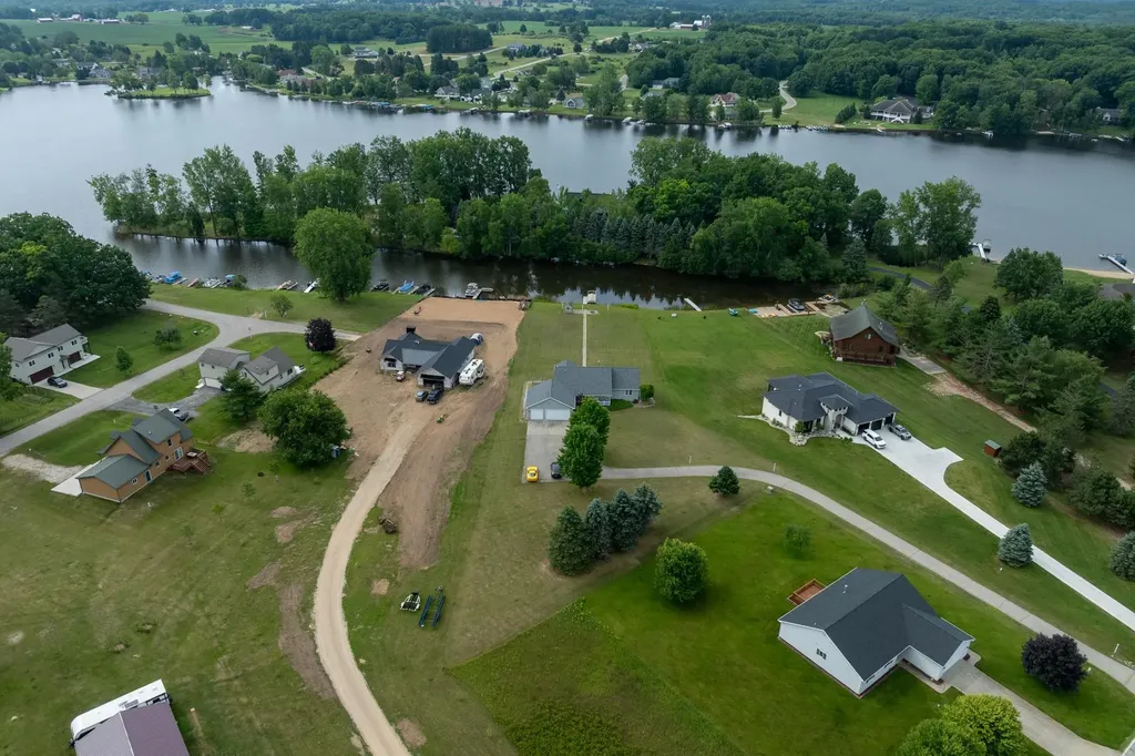 1081 Bundy Drive Broomfield Township MI 48893