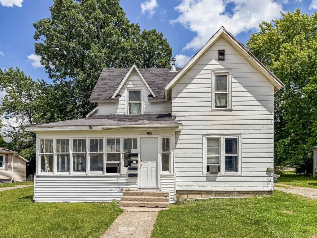 316 Euclid Street Alma City MI 48801