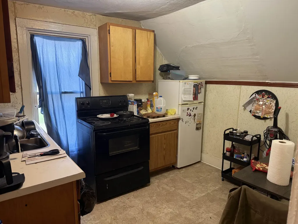 316 Euclid Street Alma City MI 48801