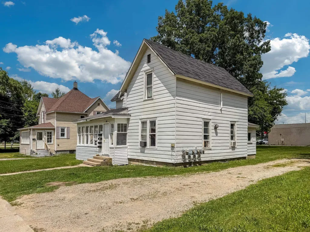 316 Euclid Street Alma City MI 48801