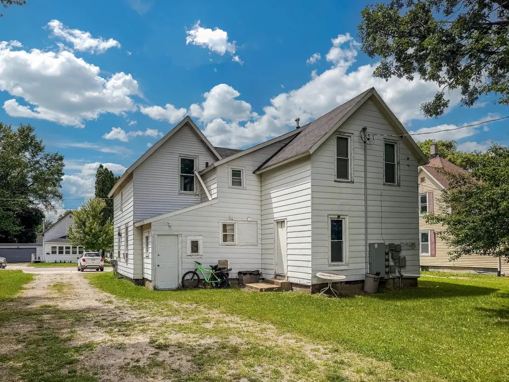 316 Euclid Street Alma City MI 48801